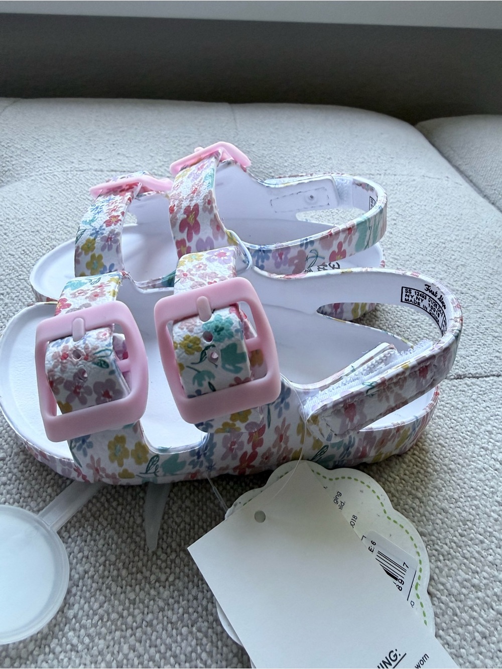NWT First Steps toddler girl size 6 lightweight floral sandals